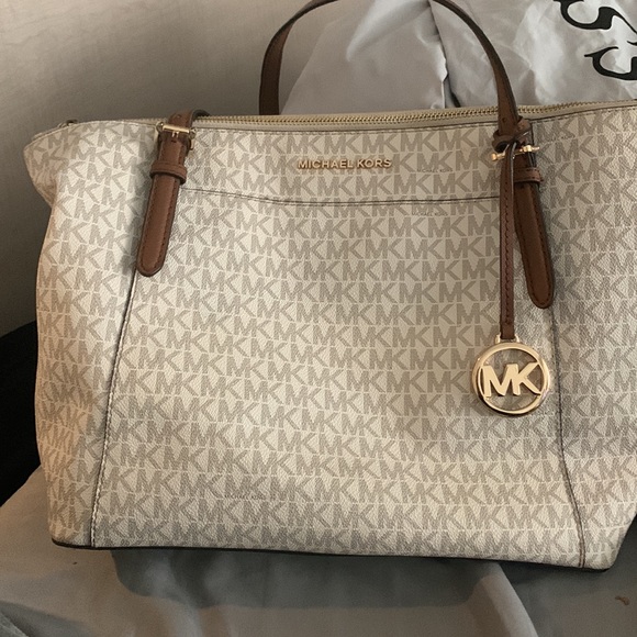 GUESS medium unisex adult lined windbreaker - Picture 3 of 3